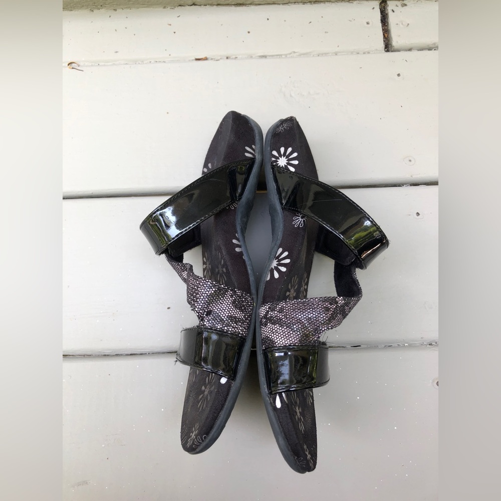 Women's US 8 Vionic Jodie Black Gray Slip-on Podiatrist Designed Sandals. GUC - Picture 6 of 7
